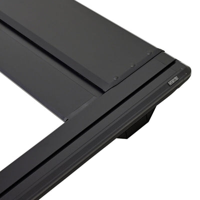 Westin 19-26 GM Silverado/Sierra 1500 5ft 8in Bed Manual Retractable Tonneau Cover - Black