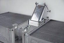 Load image into Gallery viewer, Photo - Close Up