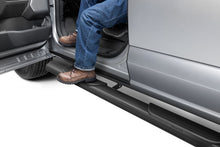 Load image into Gallery viewer, RealTruck 15-26 Ford F150 Super Crew / 17-26 F250/F350 SD Super Cab Traxio 4in Nerf Bars - Tex. Blk