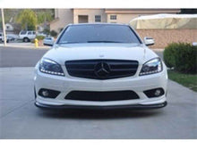 Load image into Gallery viewer, Front view of Mercedes-Benz C-Class with Spyder Mercedes Benz C-Class 08-11 Projector Headlights Halogen - DRL Blk.