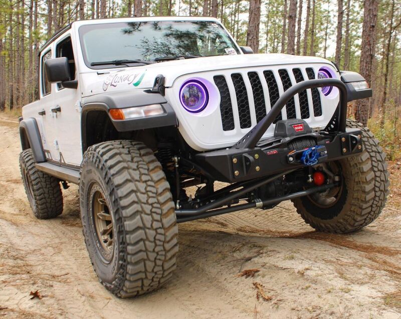 Oracle Jeep Wrangler JL/Gladiator JT 7in. High Powered LED Headlights (Pair) - Dynamic, performance car parts, rugged terrain.
