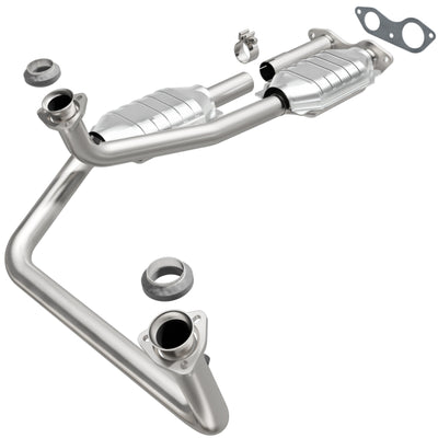 MagnaFlow Conv DF GM Truck/Suv Dual Outlet 96 catalytic converter for performance upgrades
