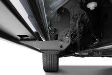 Load image into Gallery viewer, RealTruck 15-26 Ford F150 / 17-26 Ford F250/F350 SD Crew Cab Traxio 4in Nerf Bars - Textured Black