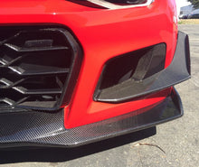 Load image into Gallery viewer, Anderson Composites 17-18 Chevrolet Camaro 1LE Carbon Fiber Type LE Air Duct Bezels - DTX Performance