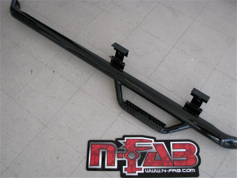 N-Fab Nerf Step 99-06 Chevy-GMC 1500/2500 Regular Cab - Gloss Black - Cab Length - 3in - DTX Performance