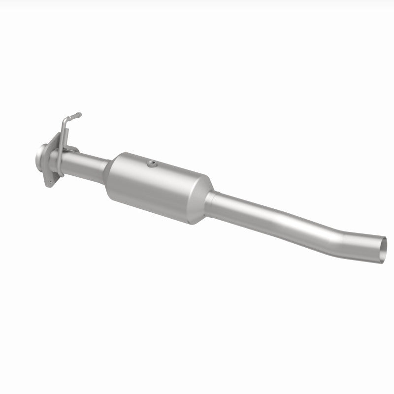 MagnaFlow 16-19 Ford F-650 V10 6.8L Underbody Direct Fit Catalytic Converter - DTX Performance