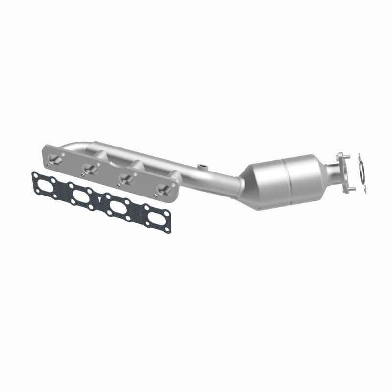 MagnaFlow Direct-Fit SS Catalytic Converter 04-06 Nissan Titan 5.6L V8 (California) - DTX Performance