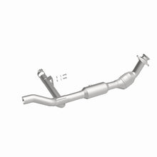 Load image into Gallery viewer, Magnaflow 01-03 Ford F150 XL/XLT V6 4.2L OEM Grade / EPA Compliant Direct-Fit Catalytic Converter - DTX Performance