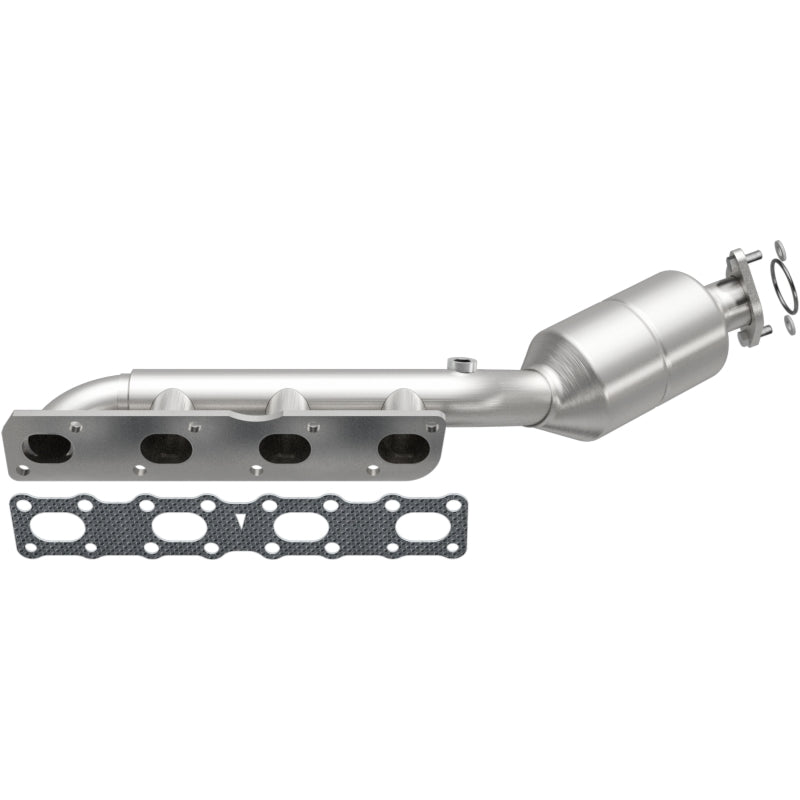 MagnaFlow Direct-Fit SS Catalytic Converter 04-06 Nissan Titan 5.6L V8 (California) - DTX Performance