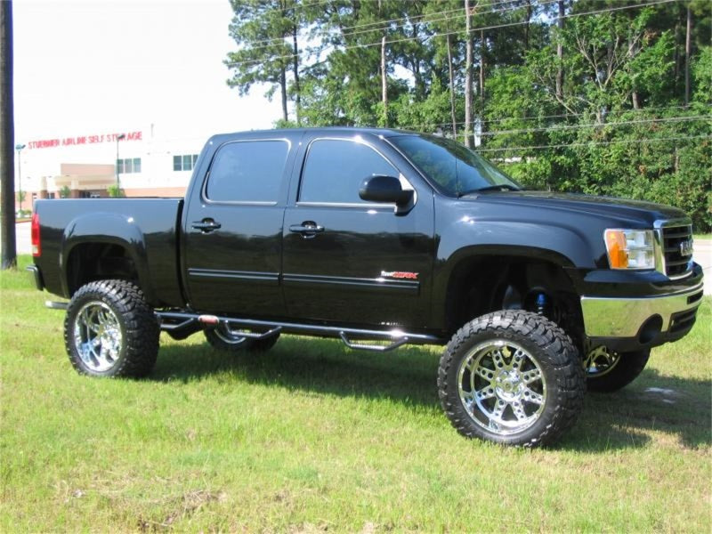 N-Fab Nerf Step 07-13 Chevy-GMC 1500 Crew Cab 5.7ft Bed - Gloss Black - Bed Access - 3in - DTX Performance