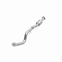 Load image into Gallery viewer, MagnaFlow 2009 Chevrolet Express 4500 V8 6.0L Right Underbody Catalytic Converter - DTX Performance