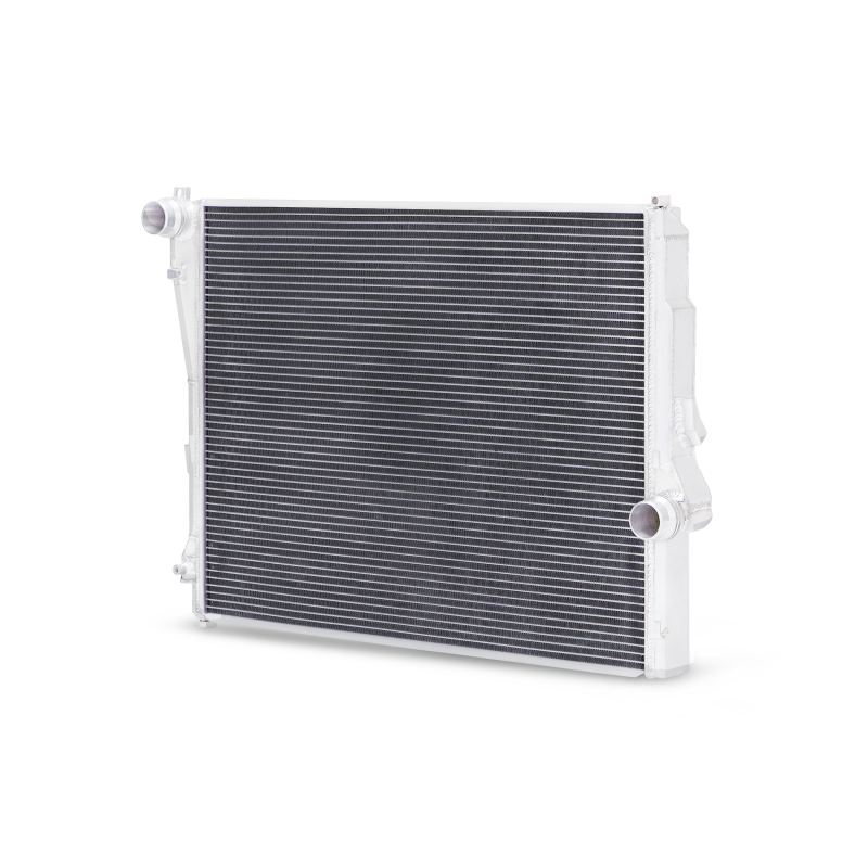 Mishimoto 99-06 BMW 323i/323i/328i/330i Performance Aluminum Radiator - DTX Performance