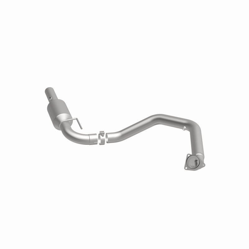 MagnaFlow 2009 Chevrolet Express 4500 V8 6.0L Left Underbody Catalytic Converter - DTX Performance