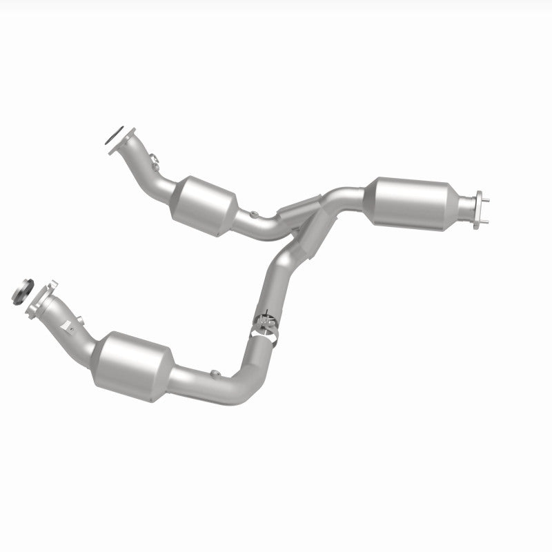 MagnaFlow 2021 Chevrolet Express 2500 4.3L Underbody Direct-Fit Catalytic Converter - DTX Performance