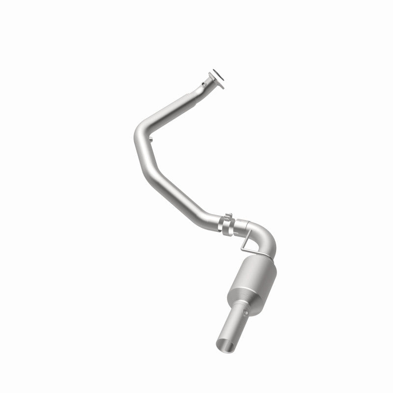 MagnaFlow 2009 Chevrolet Express 4500 V8 6.0L Left Underbody Catalytic Converter - DTX Performance