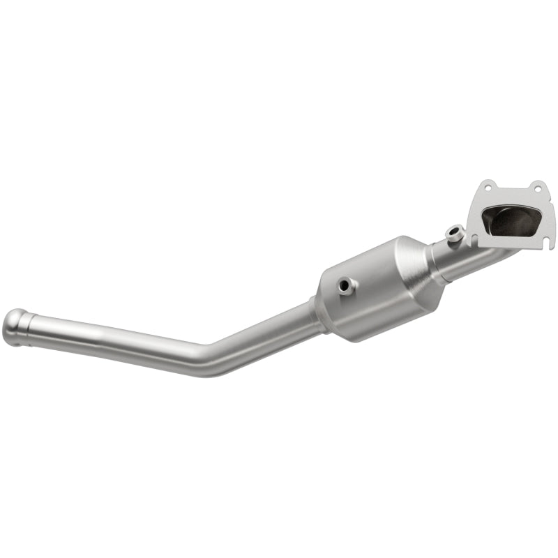 Magnaflow 13-15 Dodge Durango V6 3.6L OEM Grade / EPA Compliant Direct-Fit Catalytic Converter - DTX Performance