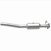 Load image into Gallery viewer, MagnaFlow 16-19 Ford F-53 V10 6.8L Underbody Direct-Fit Catalytic Converter - DTX Performance