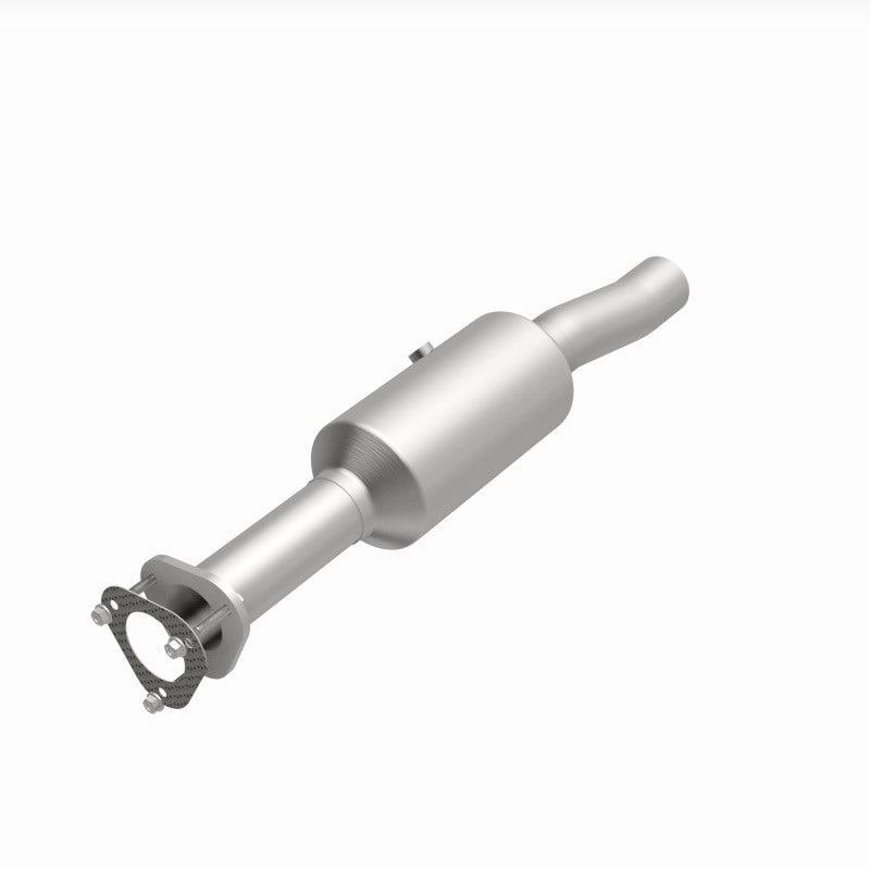 MagnaFlow 16-19 Ford E-450 Super Duty Base V10 6.8L Underbody Direct-Fit Catalytic Converter - DTX Performance