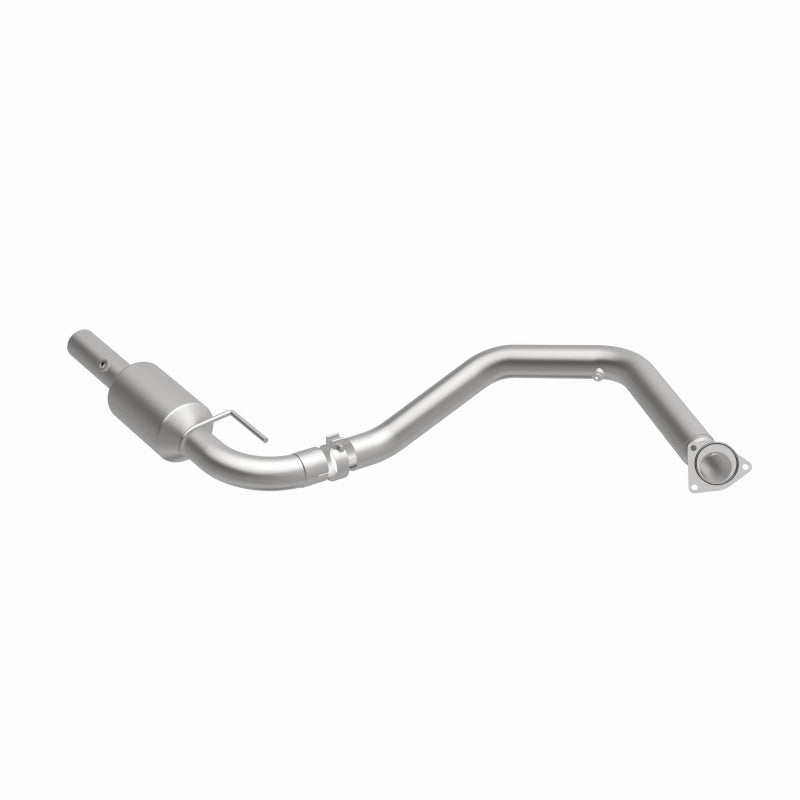 MagnaFlow 2009 Chevrolet Express 4500 V8 6.0L Left Underbody Catalytic Converter - DTX Performance