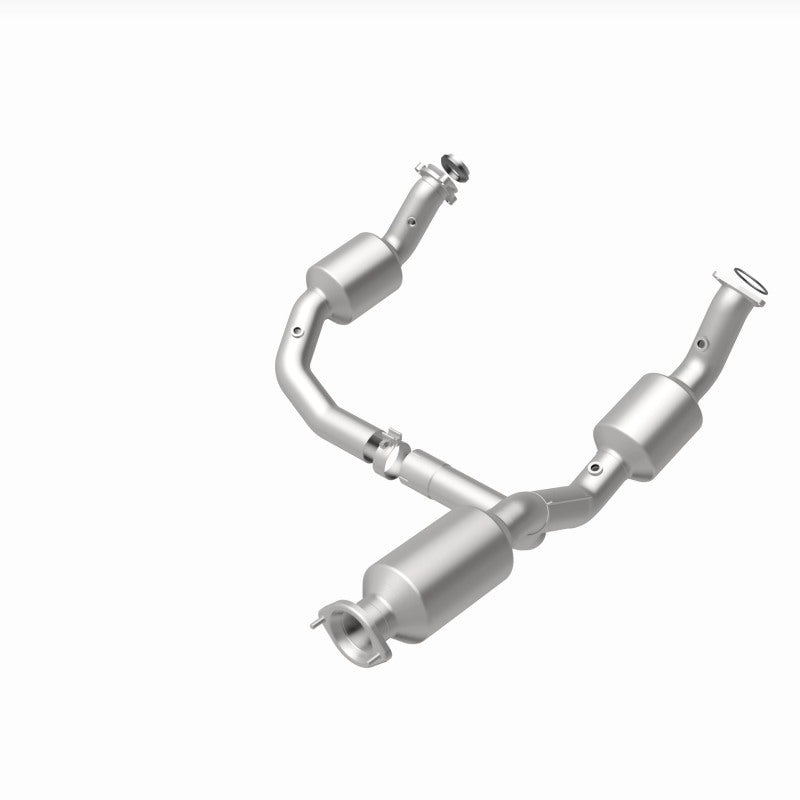 MagnaFlow 2021 Chevrolet Express 2500 4.3L Underbody Direct-Fit Catalytic Converter - DTX Performance