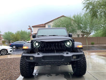 Load image into Gallery viewer, Oracle Jeep JL/Gladiator JT Oculus Switchback Bi-LED Projector Headlights - Amber/White Switchback - DTX Performance