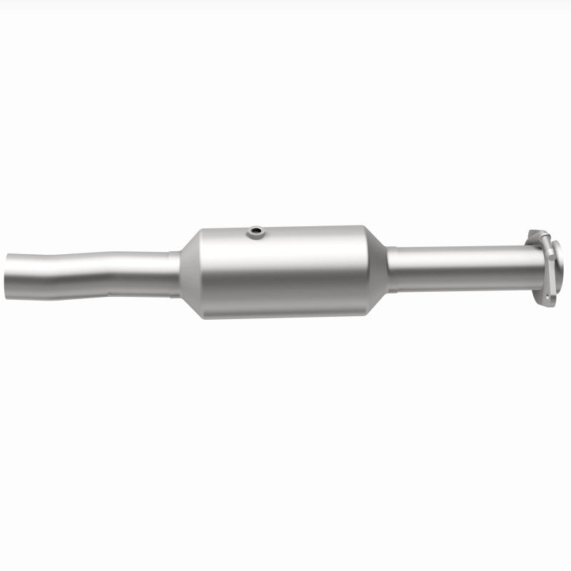 MagnaFlow 09-10 Ford F-550 Super Duty V10 6.8L Rear Underbody Direct Fit Catalytic Converter - DTX Performance