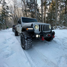 Load image into Gallery viewer, Oracle Jeep JL/Gladiator JT Oculus Switchback Bi-LED Projector Headlights - Amber/White Switchback - DTX Performance