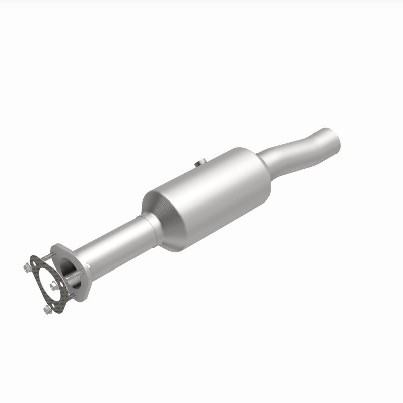 MagnaFlow 16-19 Ford E-450 Super Duty Base V10 6.8L Underbody Direct-Fit Catalytic Converter - DTX Performance