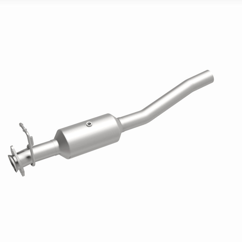 MagnaFlow 16-19 Ford F-53 V10 6.8L Underbody Direct-Fit Catalytic Converter - DTX Performance