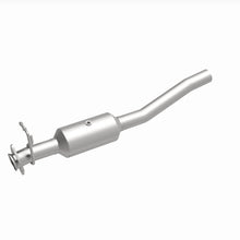 Load image into Gallery viewer, MagnaFlow 16-19 Ford F-53 V10 6.8L Underbody Direct-Fit Catalytic Converter - DTX Performance