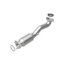 Load image into Gallery viewer, MagnaFlow 10-11 Honda CR-V California Catalytic Converter Direct Fit - DTX Performance