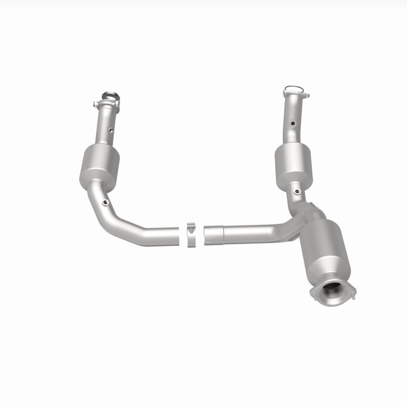 MagnaFlow 2021 Chevrolet Express 2500 4.3L Underbody Direct-Fit Catalytic Converter - DTX Performance