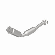 Load image into Gallery viewer, MagnaFlow 04-11 Lincoln Town Car V8 4.6L GAS California Catalytic Converter Direct Fit - DTX Performance