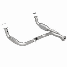 Load image into Gallery viewer, MagnaFlow Conv DF 07-09 Hummer Truck H2 Y-Pipe Assy - DTX Performance