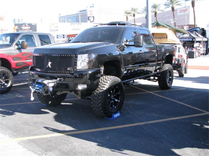 N-Fab Nerf Step 07-10 Chevy-GMC 2500/3500 Crew Cab 6.5ft Bed - Gloss Black - Bed Access - 3in - DTX Performance