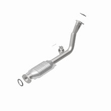 Load image into Gallery viewer, Magnaflow Conv DF 96-00 Toyota 4 Runner 2.7 - DTX Performance