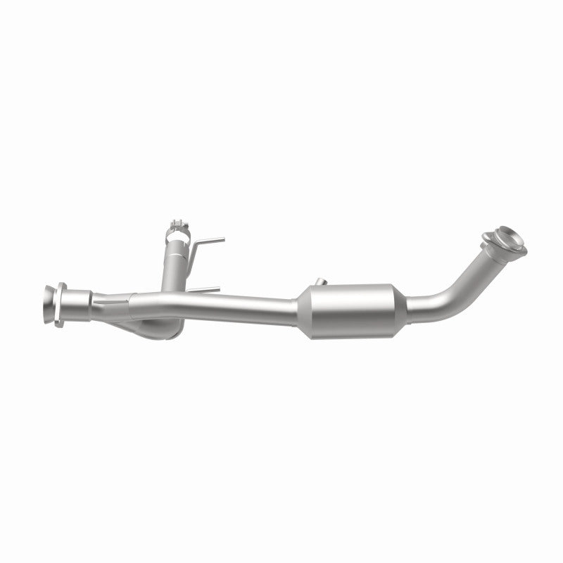 MagnaFlow Conv Direct Fit 05-06 Lincoln Navigator 5.4L w/ 3in Main Piping - DTX Performance