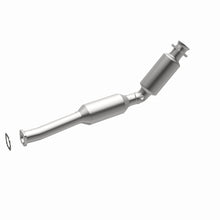 Load image into Gallery viewer, MagnaFlow 04-11 Lincoln Town Car V8 4.6L GAS California Catalytic Converter Direct Fit - DTX Performance