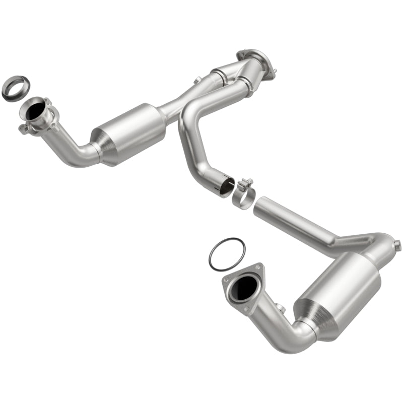 MagnaFlow Conv Direct Fit OEM 2005 GMC Sierra/Chevrolet Silverado 1500/Cadillac Escalade Underbody - DTX Performance