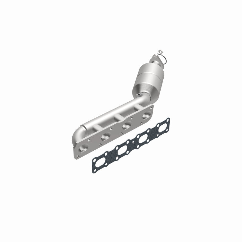 MagnaFlow Direct-Fit SS Catalytic Converter 04-06 Nissan Titan 5.6L V8 (California) - DTX Performance