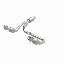 Load image into Gallery viewer, Magnaflow 14-15 Chevrolet Silverado 1500 5.3L Direct-Fit Catalytic Converter - DTX Performance