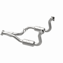 Load image into Gallery viewer, Magnaflow Conv DF 08-10 Ford F-250/F-250 SD/F-350/F-350 SD 5.4L/6.8L / F-450 SD 6.8L Y-Pipe Assembly - DTX Performance