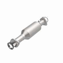 Load image into Gallery viewer, MagnaFlow California Direct-Fit Catalytic Converter 97-01 Honda CR-V L4 2.0L - DTX Performance