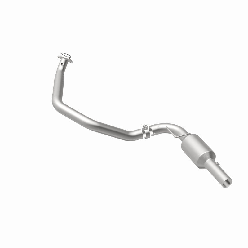 MagnaFlow 2009 Chevrolet Express 4500 V8 6.0L Left Underbody Catalytic Converter - DTX Performance