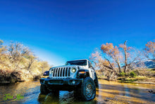 Load image into Gallery viewer, Oracle Oculus Bi-LED Projector Headlights for Jeep JL/Gladiator JT - Matte Black - 5500K - DTX Performance