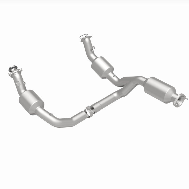 MagnaFlow 2021 Chevrolet Express 2500 4.3L Underbody Direct-Fit Catalytic Converter - DTX Performance