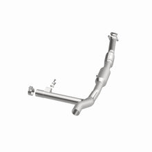 Load image into Gallery viewer, Magnaflow 01-03 Ford F150 XL/XLT V6 4.2L OEM Grade / EPA Compliant Direct-Fit Catalytic Converter - DTX Performance