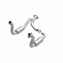 Load image into Gallery viewer, Magnaflow Conv DF 08-10 Ford F-250/F-250 SD/F-350/F-350 SD 5.4L/6.8L / F-450 SD 6.8L Y-Pipe Assembly - DTX Performance