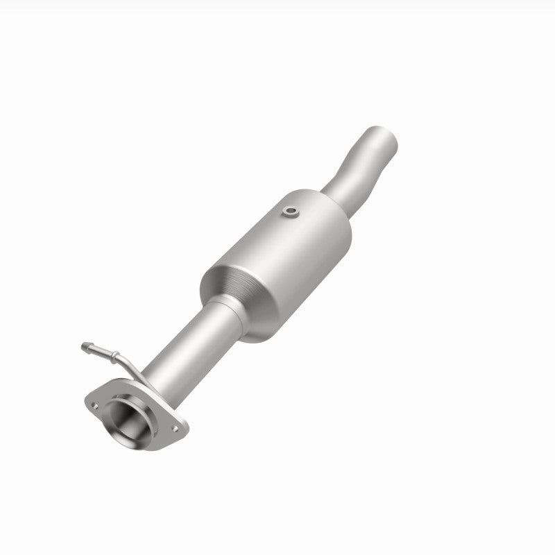 MagnaFlow 09-10 Ford F-550 Super Duty V10 6.8L Rear Underbody Direct Fit Catalytic Converter - DTX Performance