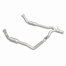 Load image into Gallery viewer, Magnaflow Conv DF 2009-2012 E-150 5.4 L Underbody - DTX Performance